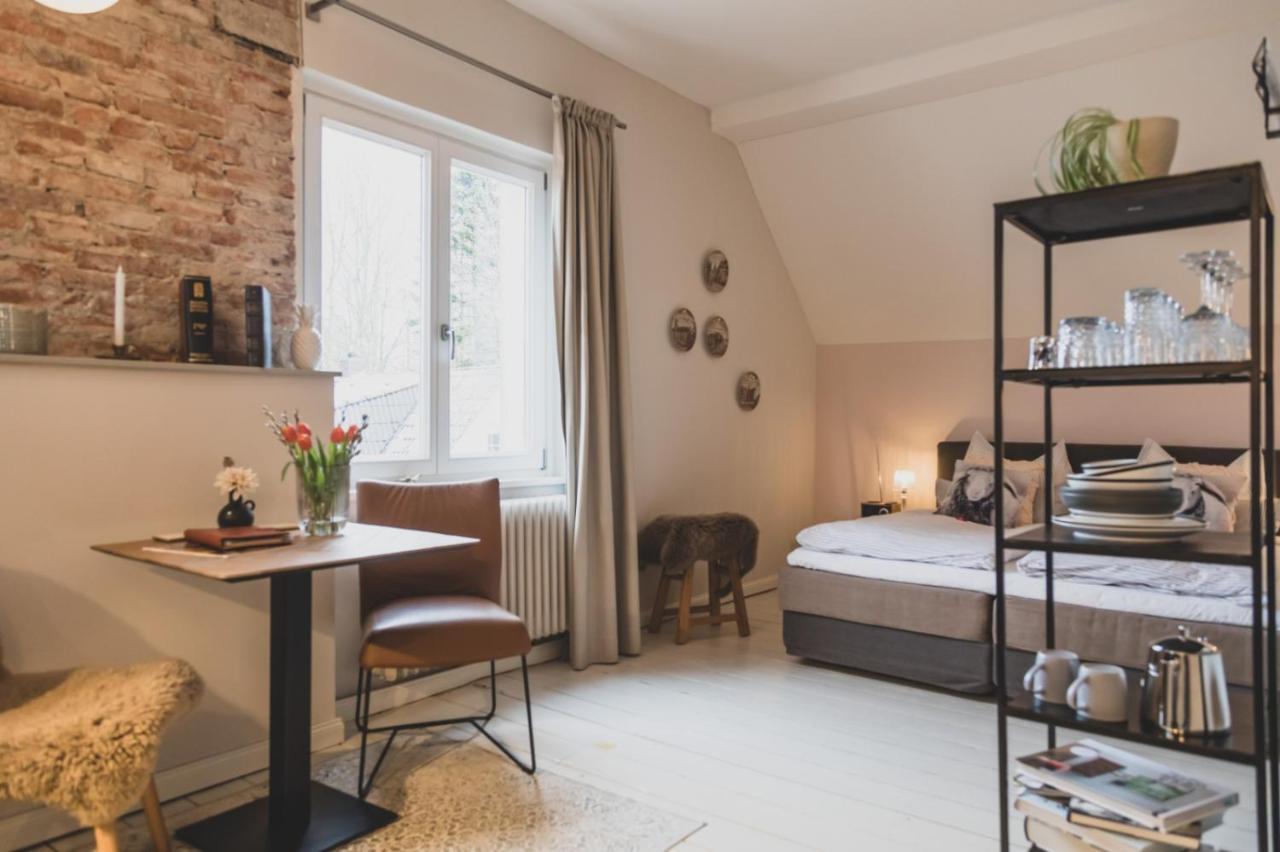 Ferienwohnung Logierhaus M Esens Exterior foto