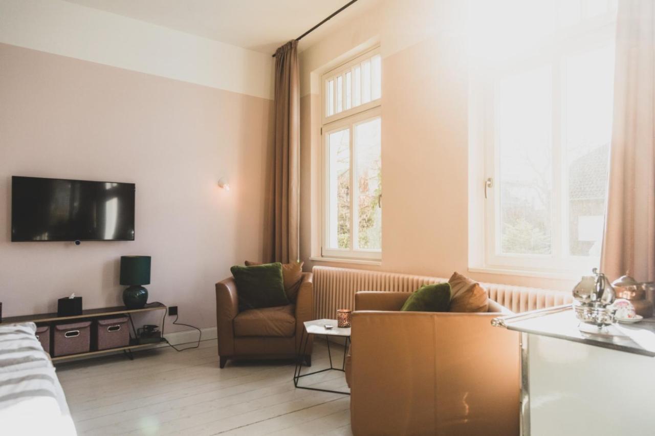 Ferienwohnung Logierhaus M Esens Exterior foto